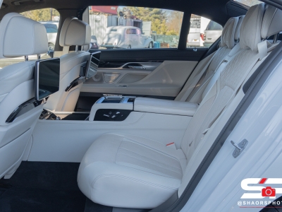 Prom limo