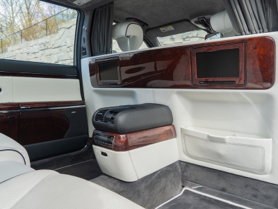 Prom limo