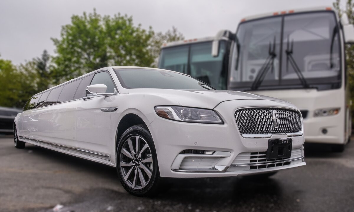 Lincoln Continental Limousine