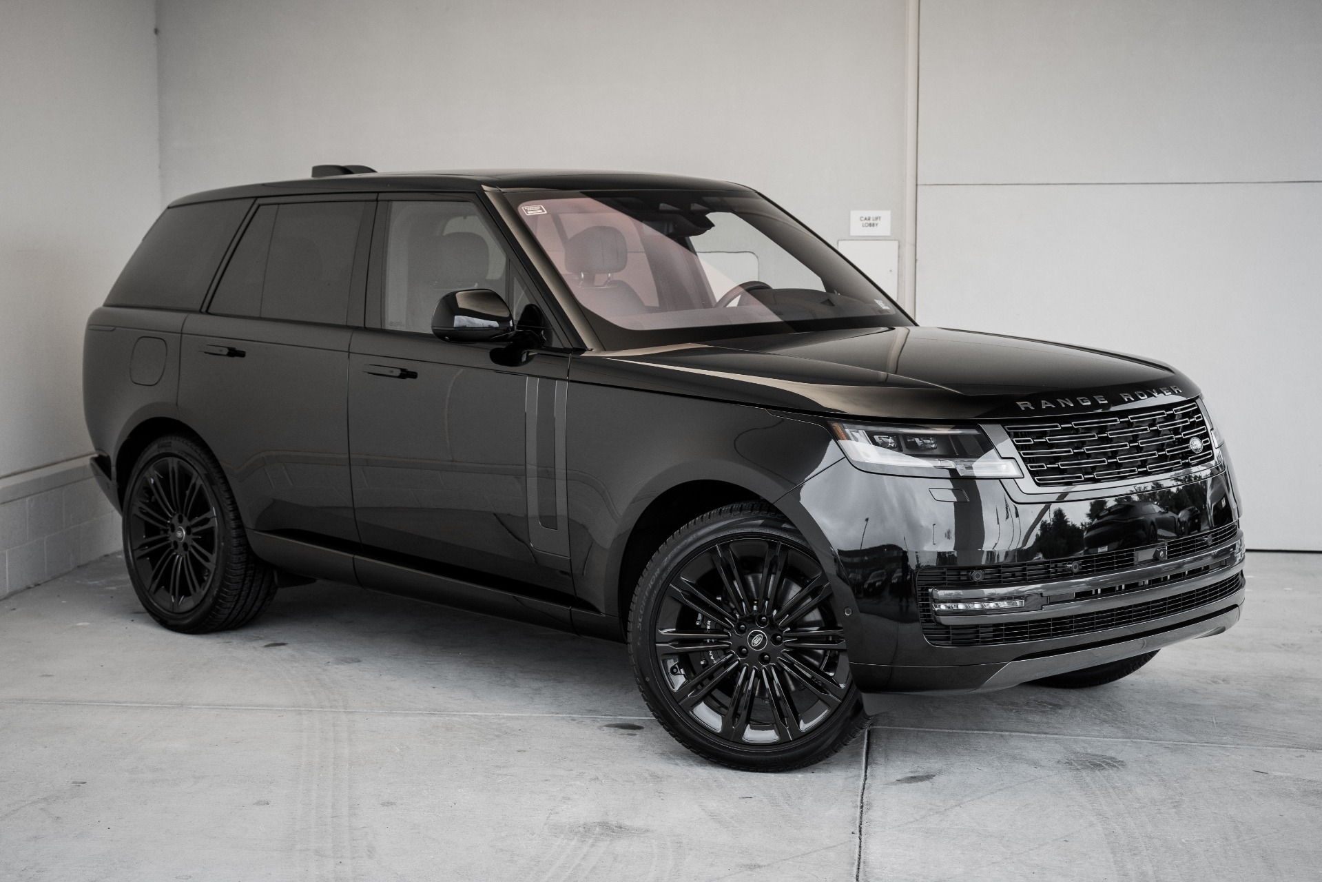 New Range Rover LWB Autobiography