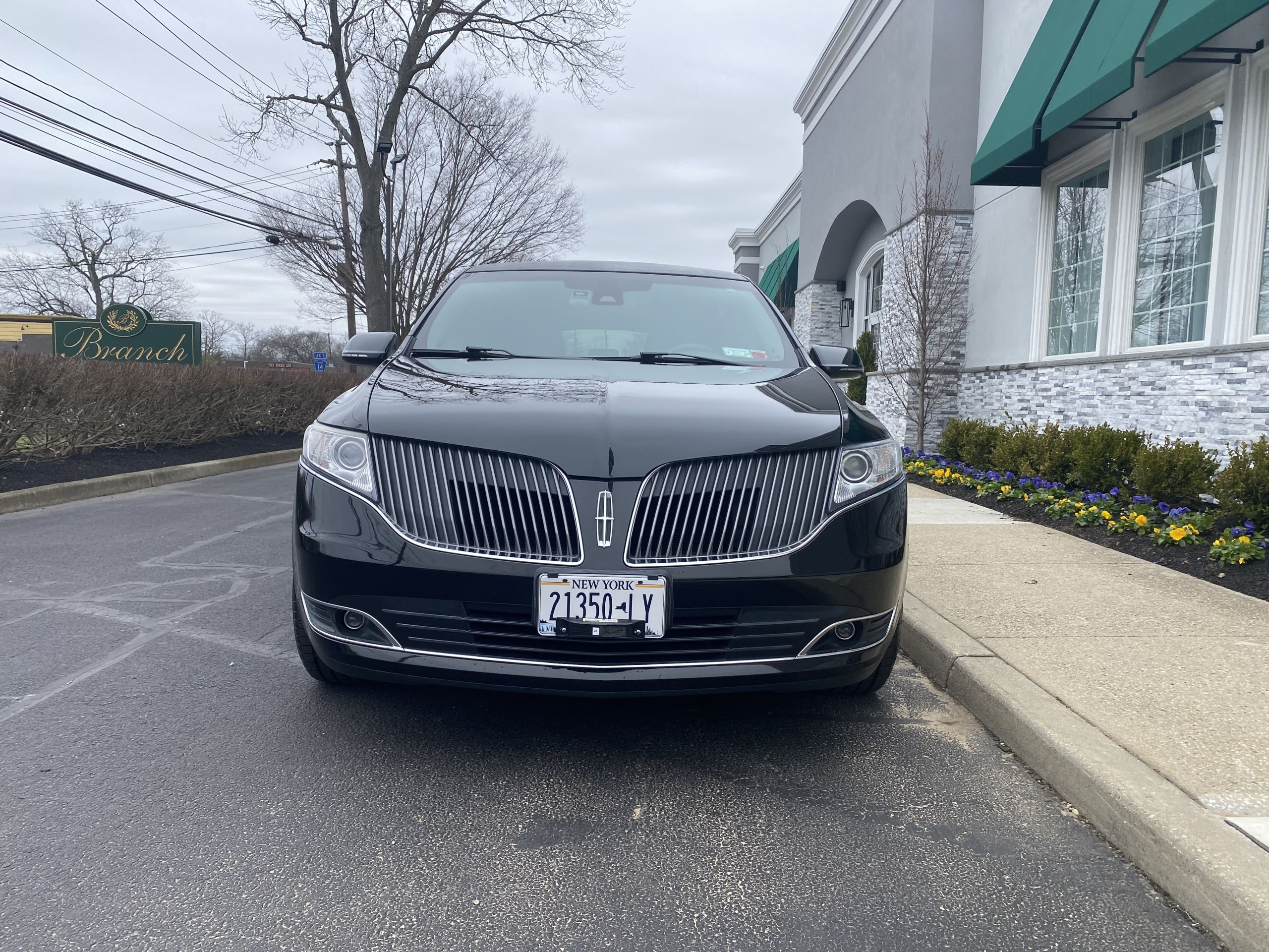 Lincoln MKT Limousine
