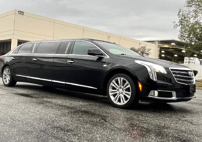 Cadillac XTS Limo