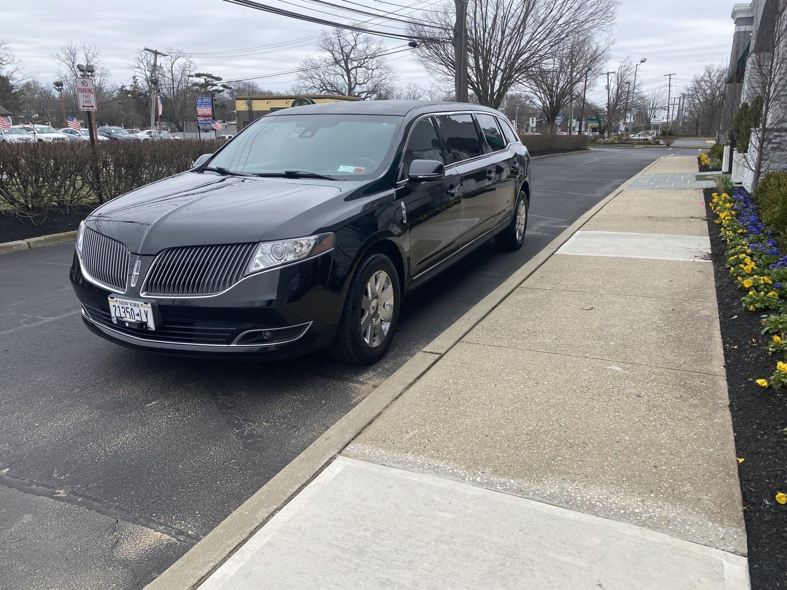 Lincoln MKT