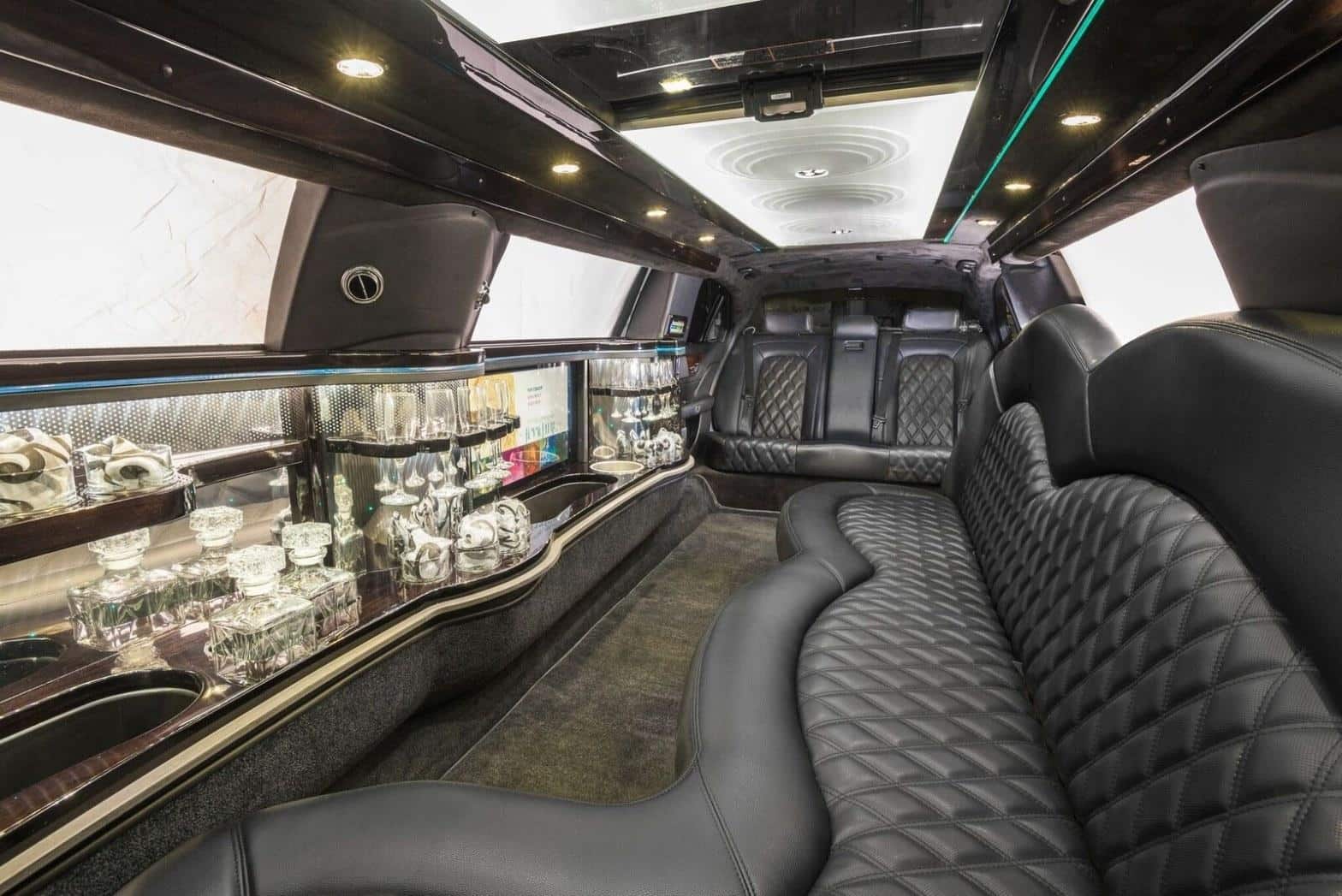 Lincoln Continental Limousine