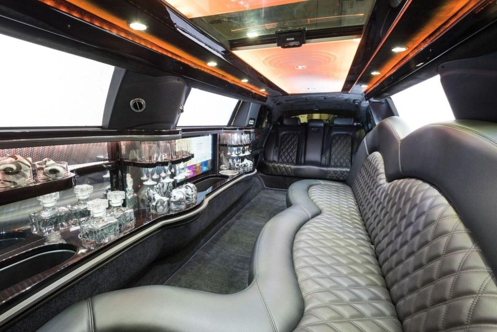 Lincoln Continental Limousine