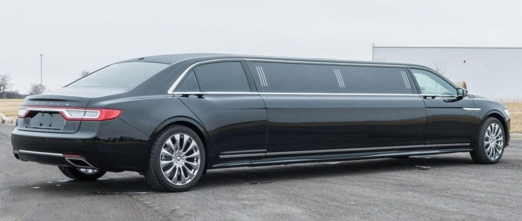 Lincoln Continental Limousine